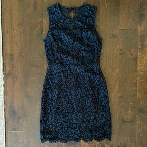 Banana republic navy sleeveless dress size 4